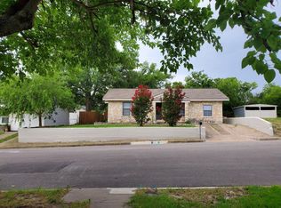 1211 Grace St, Weatherford, TX 76086