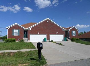 102 S Osprey Ct, Vine Grove, KY 40175