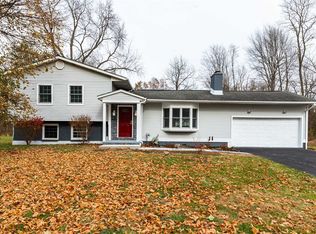 25 Hillis Ter, Poughkeepsie, NY 12603