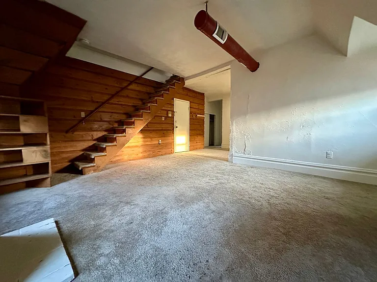 366 S Negley Ave — Photo 11