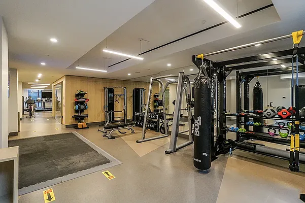 Rented by Bond New York | media 37