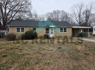312 Walter Chambers St, Eden, NC 27288