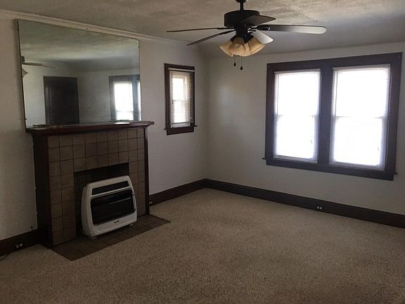 3rd image of 3613 Noyes Ave APT 4