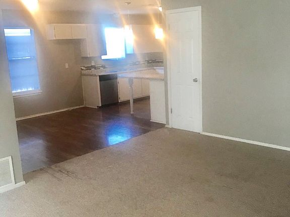 3rd image of 1246 E 26th St