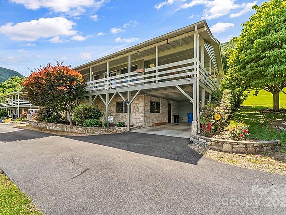 2nd image of 22 Granite Ln