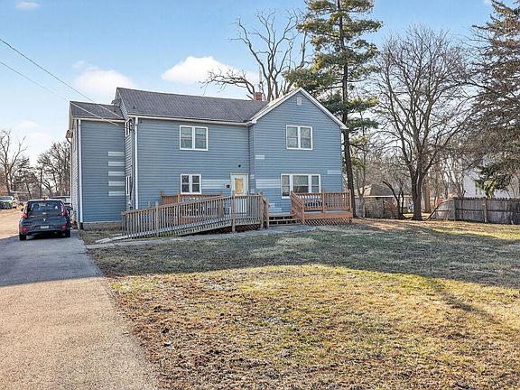 4th image of 325 Oldfield Rd