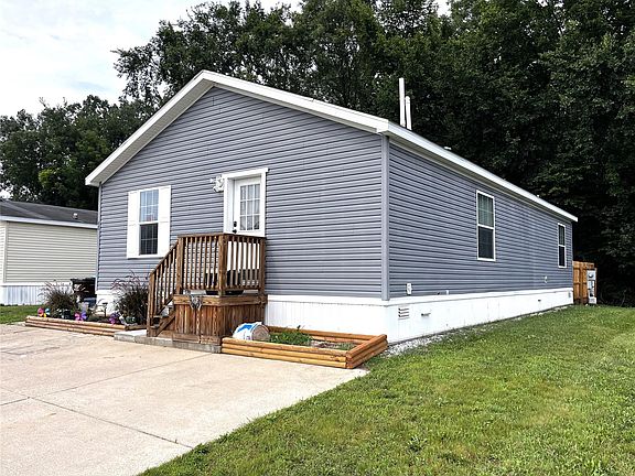 3rd image of 563 Allen Rd Trailer 48