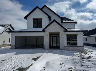 566 Saffron Ln, Versailles, KY