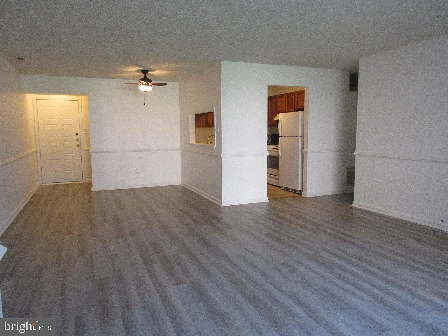 2 bed, 1182 sqft, $2,200 — Photo 3