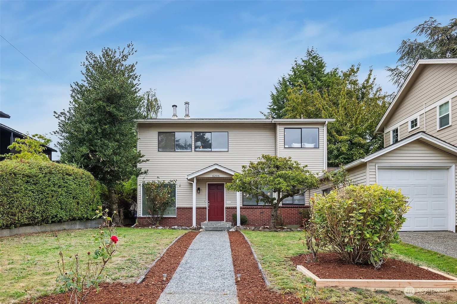 6206 43rd Avenue NE photo 1