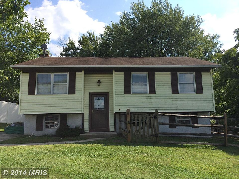 1st image of 489 Victoria Ct