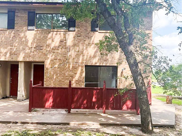2402 Blanco Dr #A — Photo 1