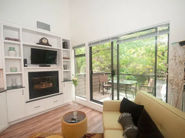 702 Millyard St, Vancouver, BC V5Z 4A1