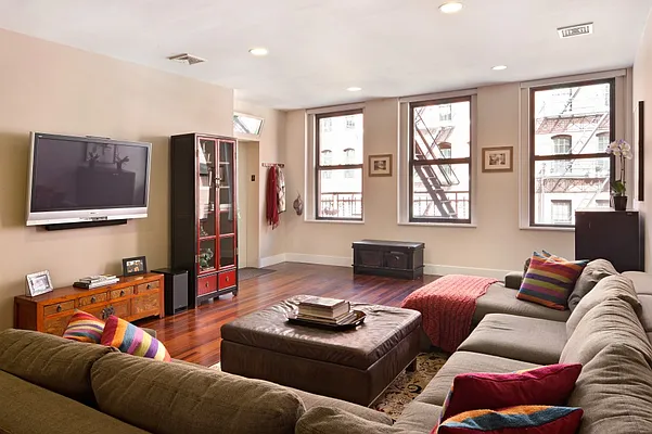 Sold by Town Residential | media 28