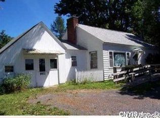 8052 Oswego Rd, Liverpool, NY 13090