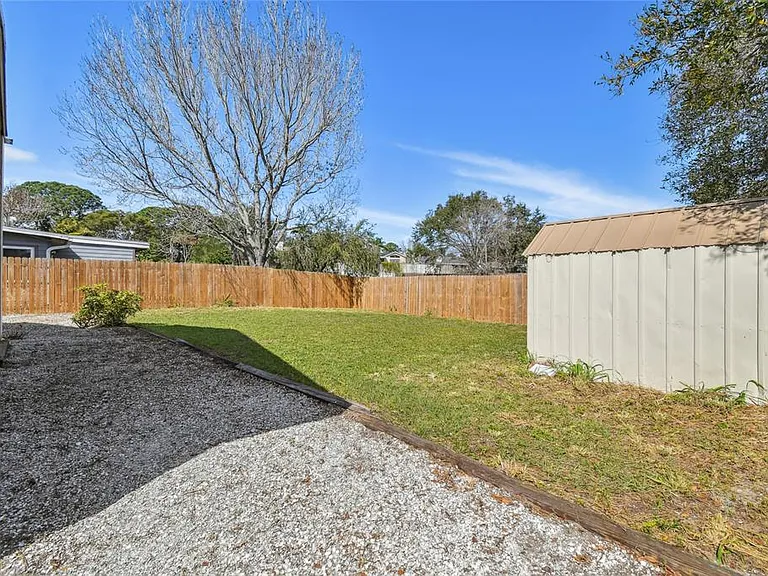 2803 Northcote Dr — Photo 24