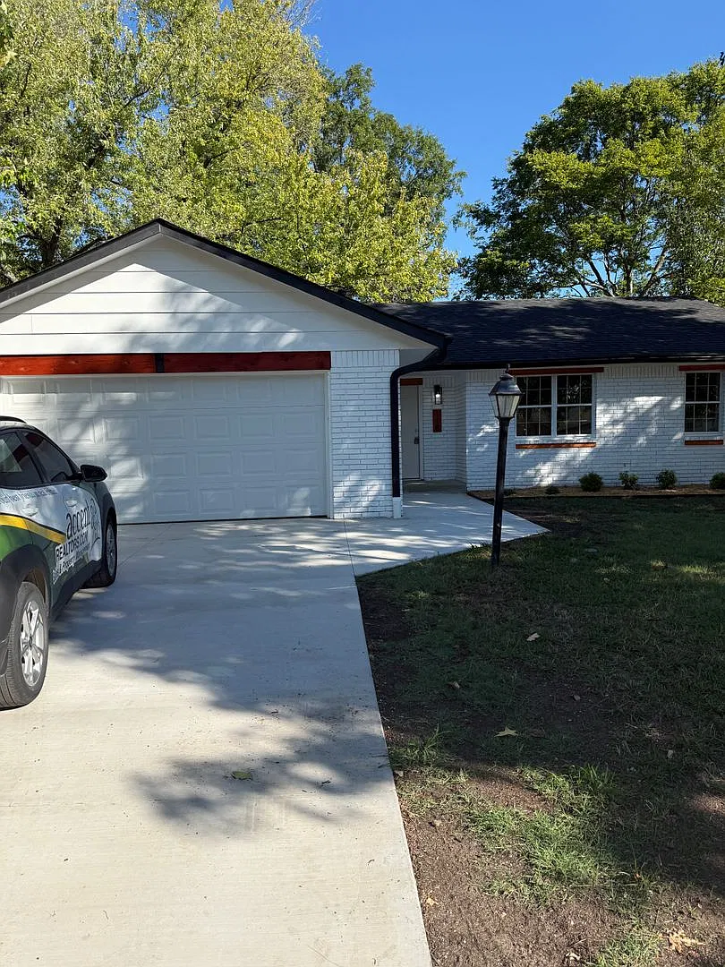 Charming 3 Bedroom in Broken Arrow — Photo 4