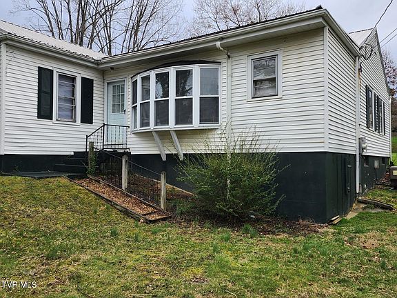 3rd image of 700 E Holston Ave