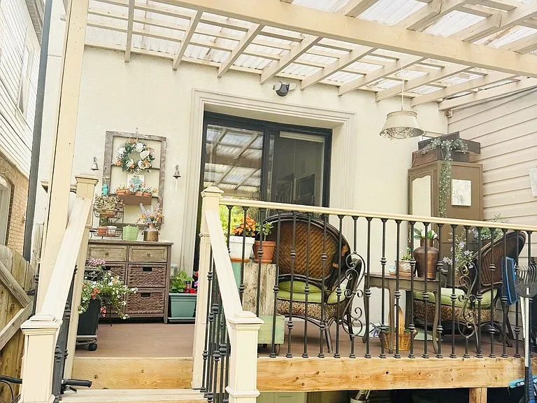 383 Coxwell Ave #MAIN UPPER — Photo 34