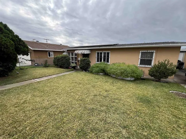 2452 Hardy Dr, Lemon Grove, CA 91945