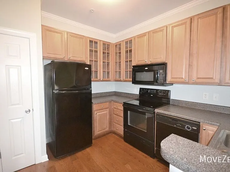210 Fullford Ln #102 — Photo 14