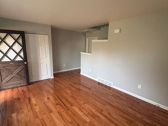 2nd image of 47501 Condor Ave