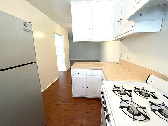5th image of 2517 Clark Ln APT B