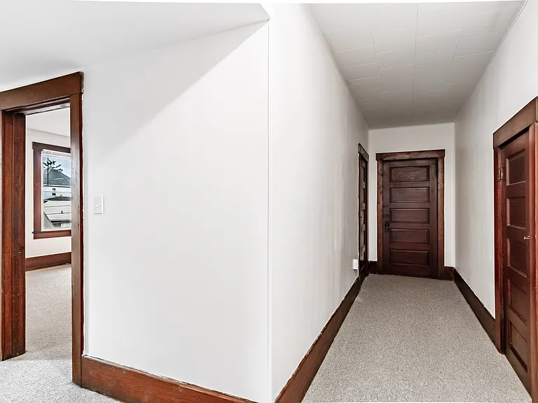 496 Dorsey Ave — Photo 23