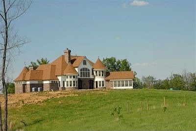 2nd image of 2310 Armstrong Rd