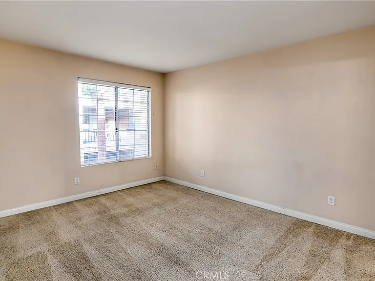5500 Owensmouth Ave #216 — Photo 6