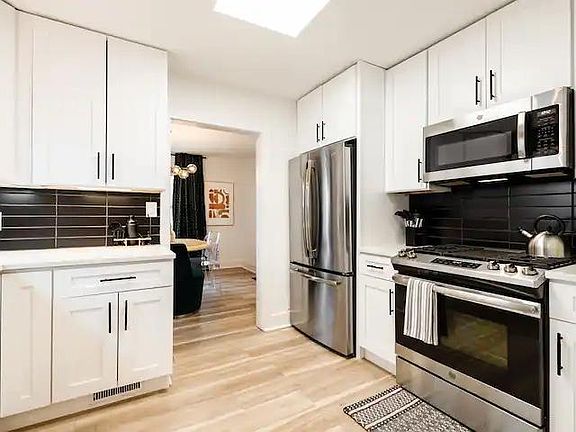5th image of 3925 Zinsle Ave