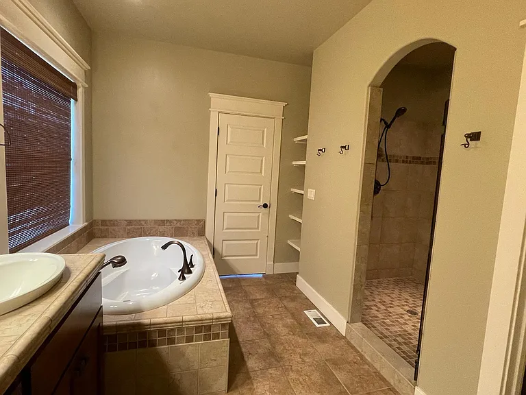 644 N Senora Way — Photo 19