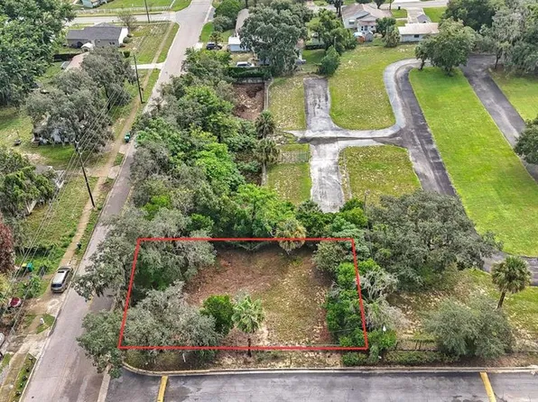 1500 E MCDONALD AVENUE, EUSTIS, FL 32726