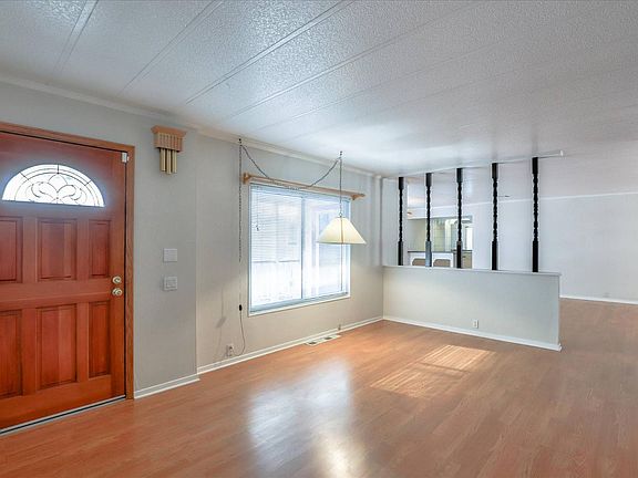 3rd image of 275 Burnett Ave #116
