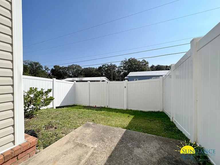 133 Farrah Ave — Photo 22