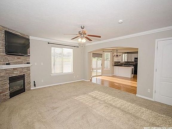 2nd image of 2127 N Granary Way