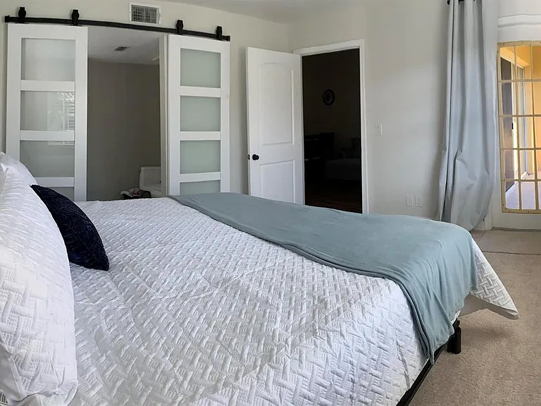 1140 Lake Shore Dr #203 — Photo 8