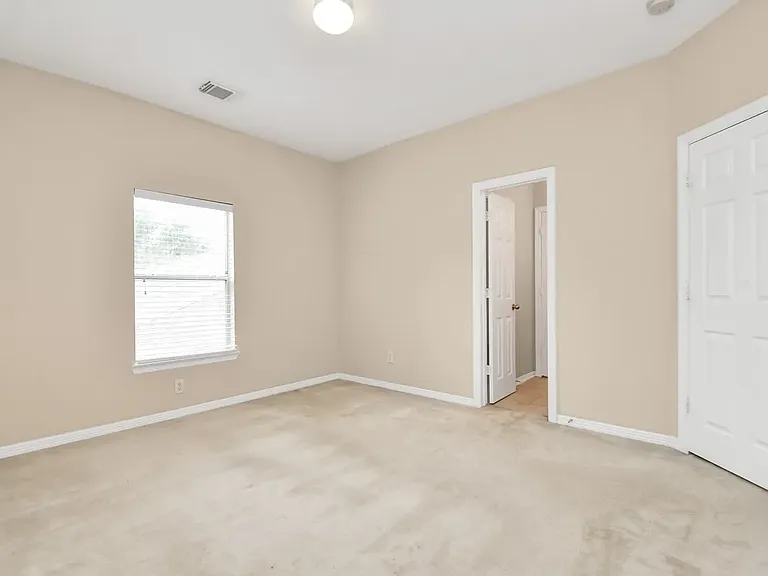 2504 Harbor Chase Dr — Photo 28