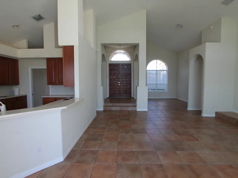 2521 Roat Dr — Photo 3