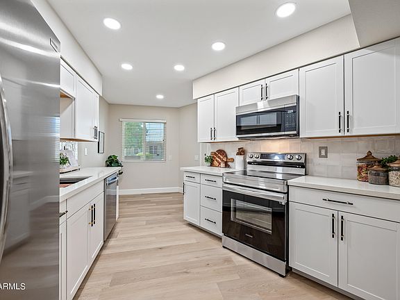 2nd image of 13047 N 111TH Avenue