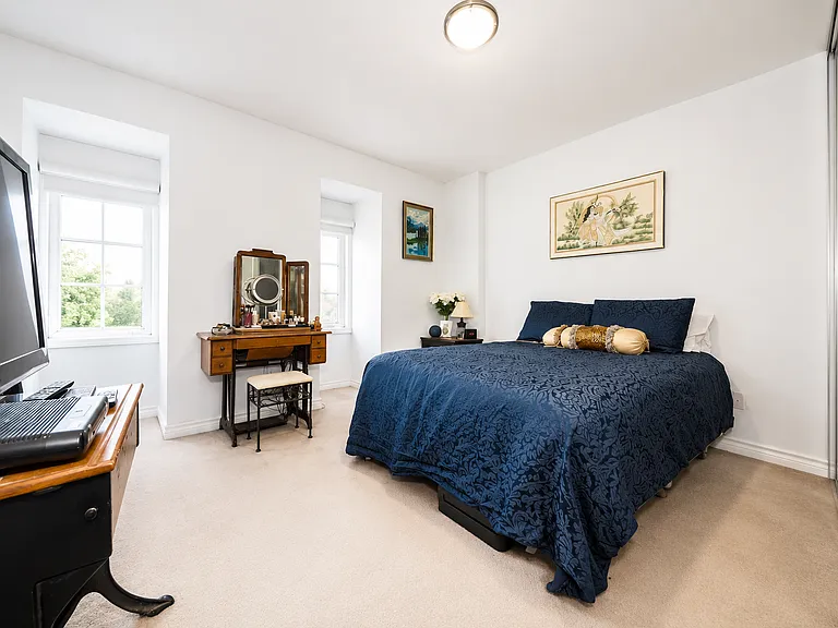 Sidney Belsey Cres — Photo 1