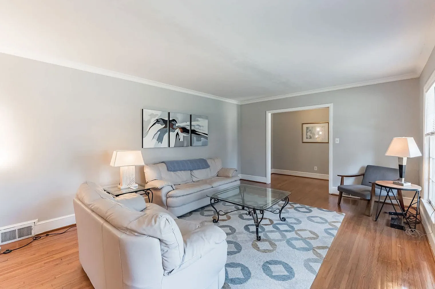 4 bed, 2.0 bath, 2012 sqft, $8,610 — Photo 2