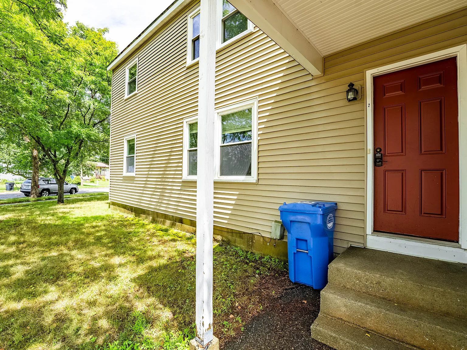 57 Clover Ln — Photo 3