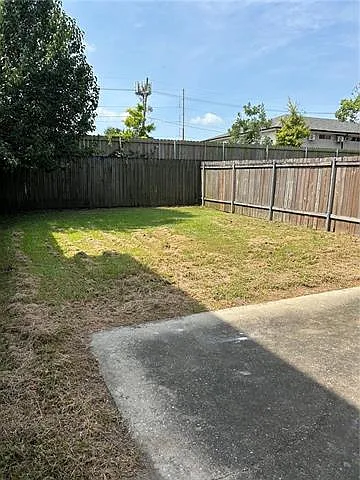 3806 Johnson St #UPPER — Photo 19