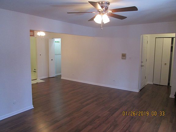 4th image of 7201 N Greenview Ave #2c