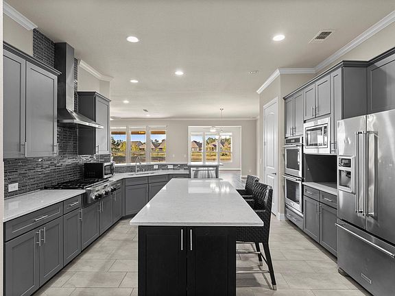 5th image of 349 Kerry Bog Ln