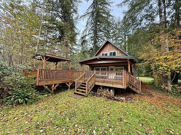 5th image of 155 Riverdale Dr