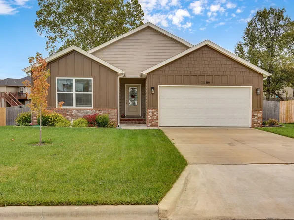 1166 S Broadview Avenue, Springfield, MO 65802