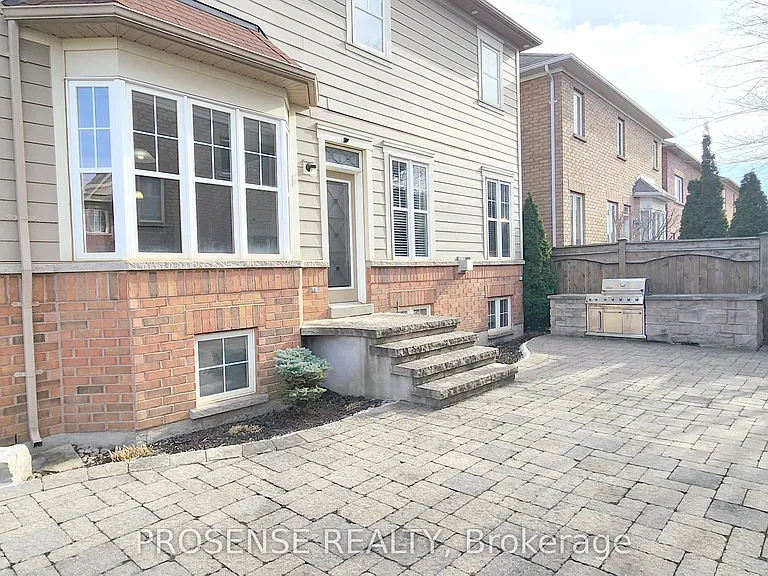 190 Nisbet Blvd — Photo 40