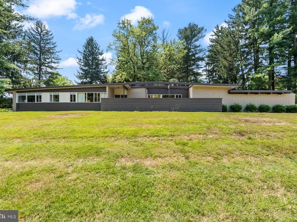 3409 Woodvalley Dr, Pikesville, MD 21208